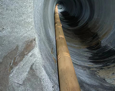 反井鉆機施工中偏斜如何處理？